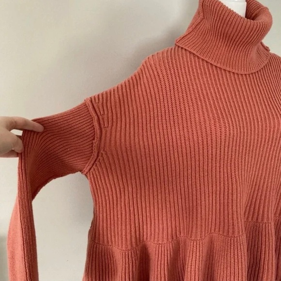 NWT FREE PEOPLE | Layer Cake Ribbed Turtleneck Sweater in Rose Icing Size XS - Picture 9 of 15